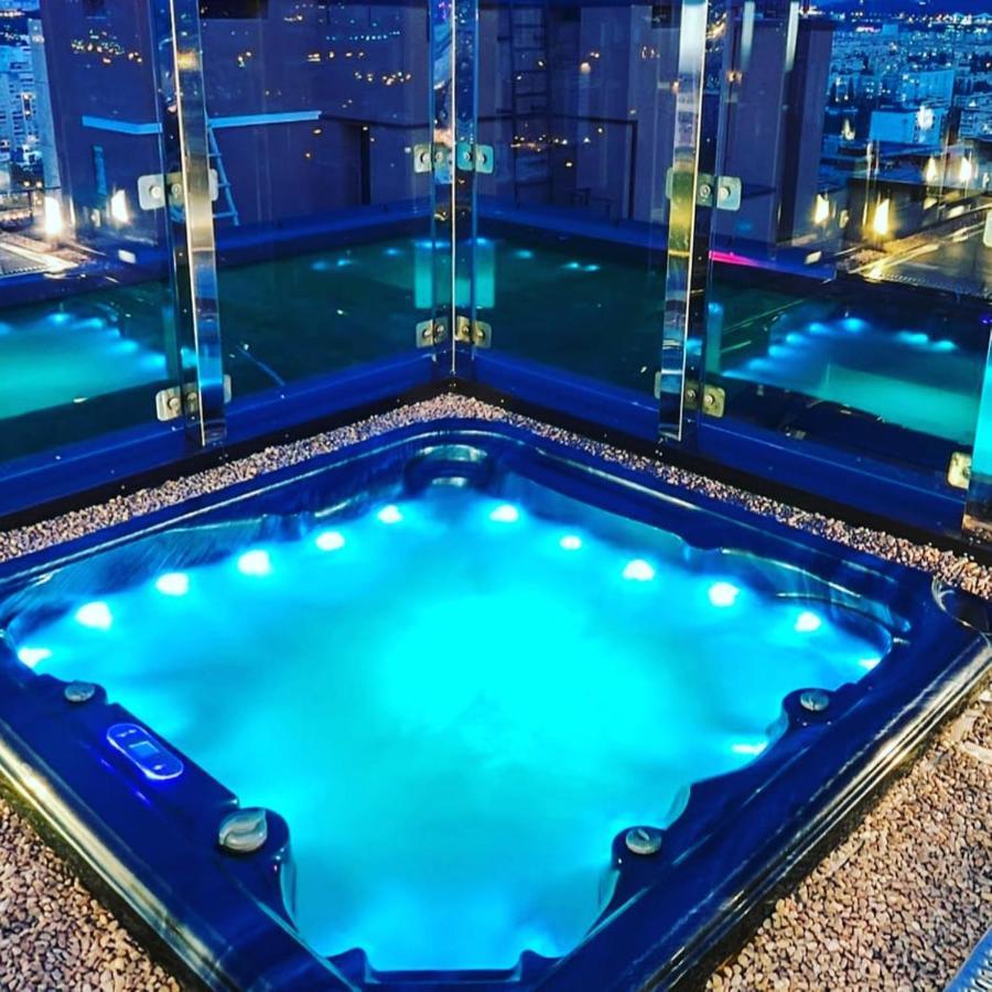 1 Room 60M2 Center Of Obolon Near River Side. With Terrace. 22 Floor كييف المظهر الخارجي الصورة